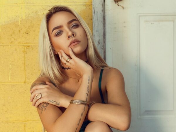 Virtual Reality Theme Park Offers Immersive Adventures